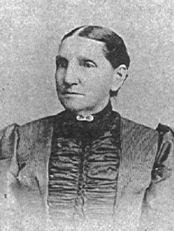 Ellen Diadamia Thompson Maxfield Headshot