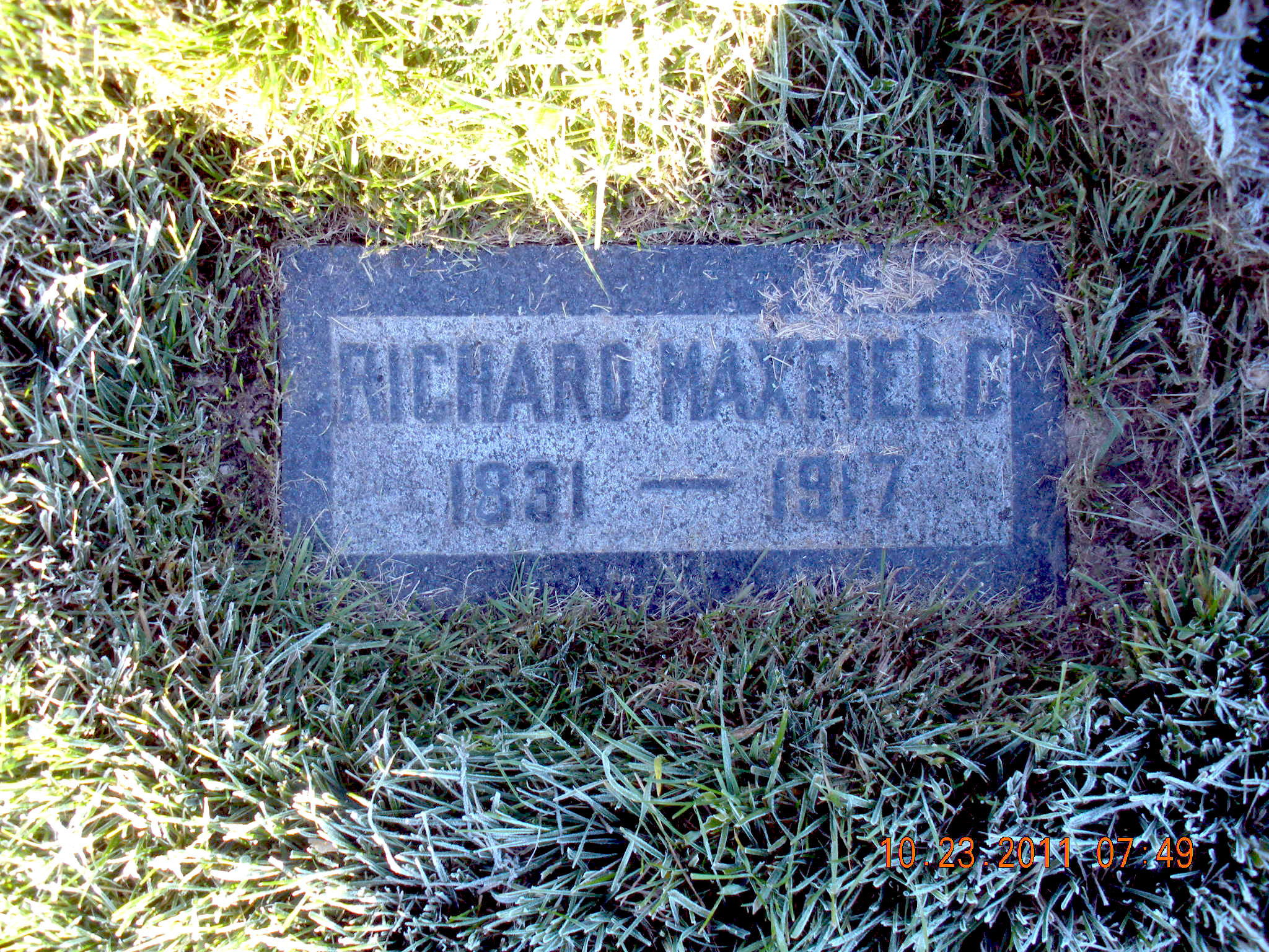 Richard Dunwell Maxfield headstone