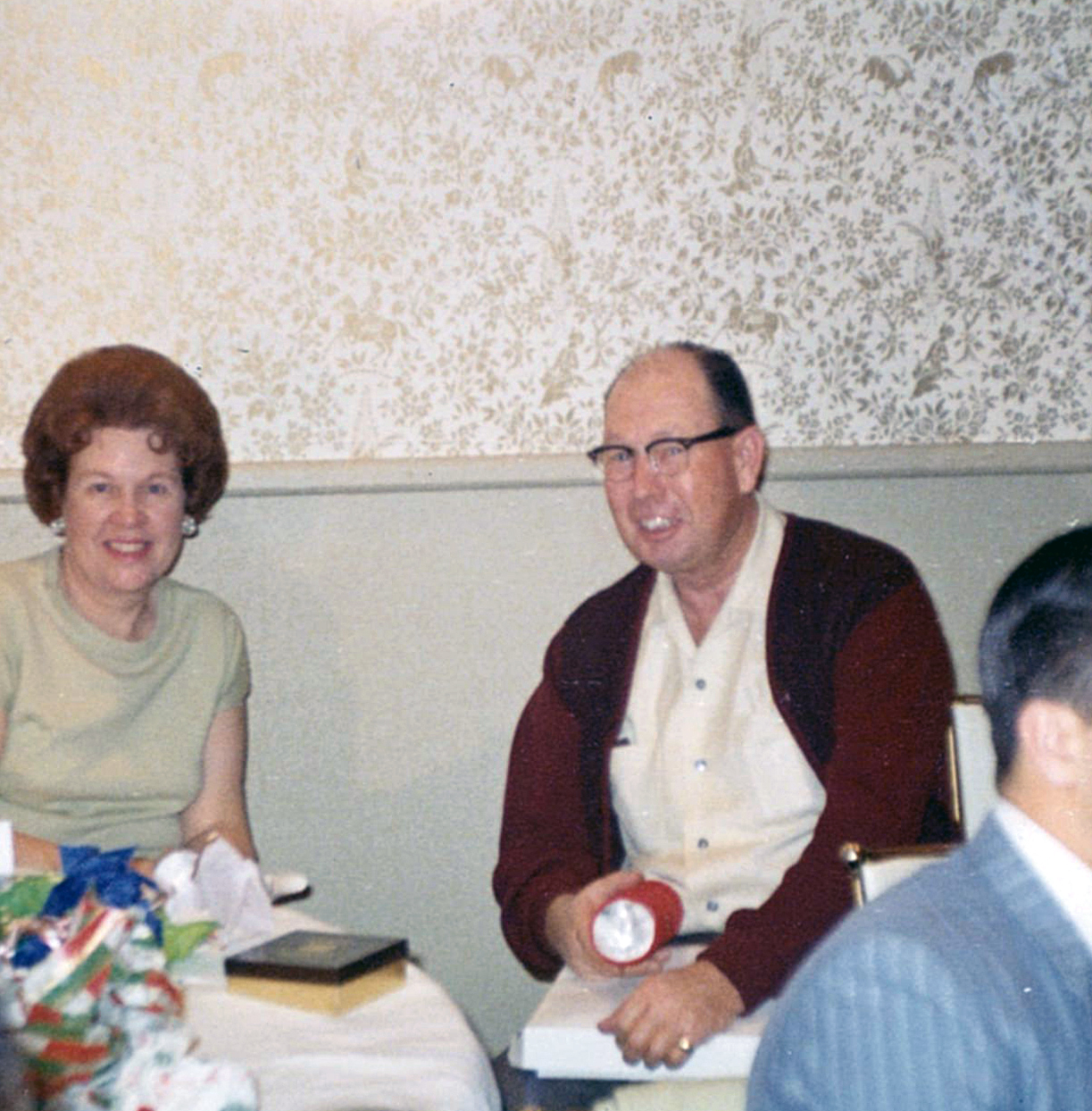 264 Maxfield Family Christmas Party 1966 Leah and Jim Sims