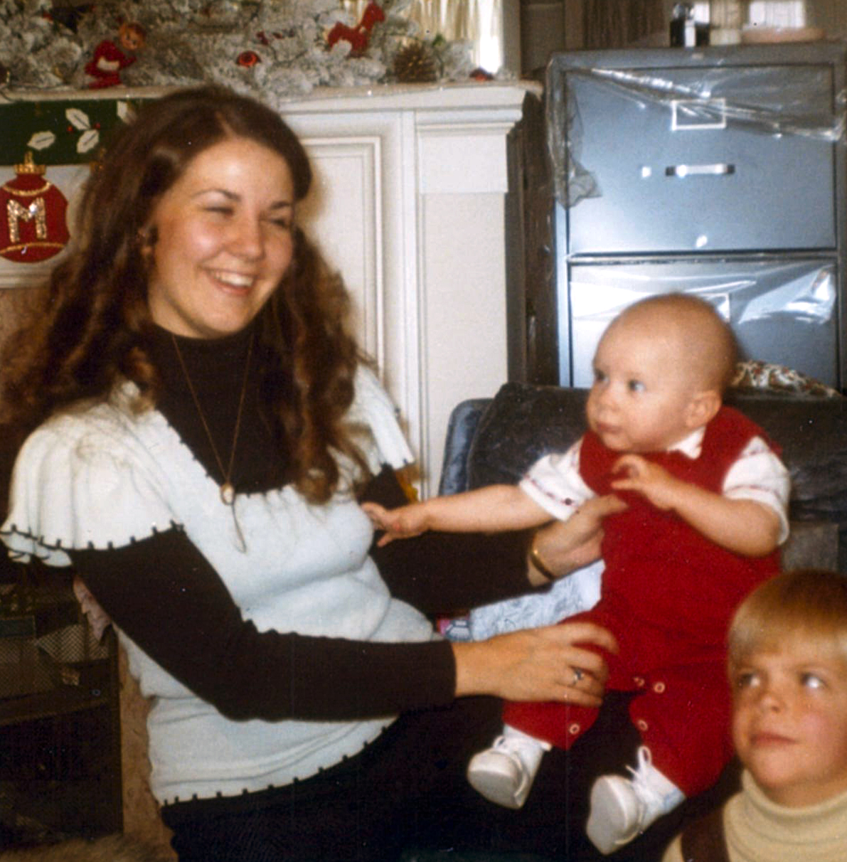 1050 Nita and Jonathon Christmas 1972