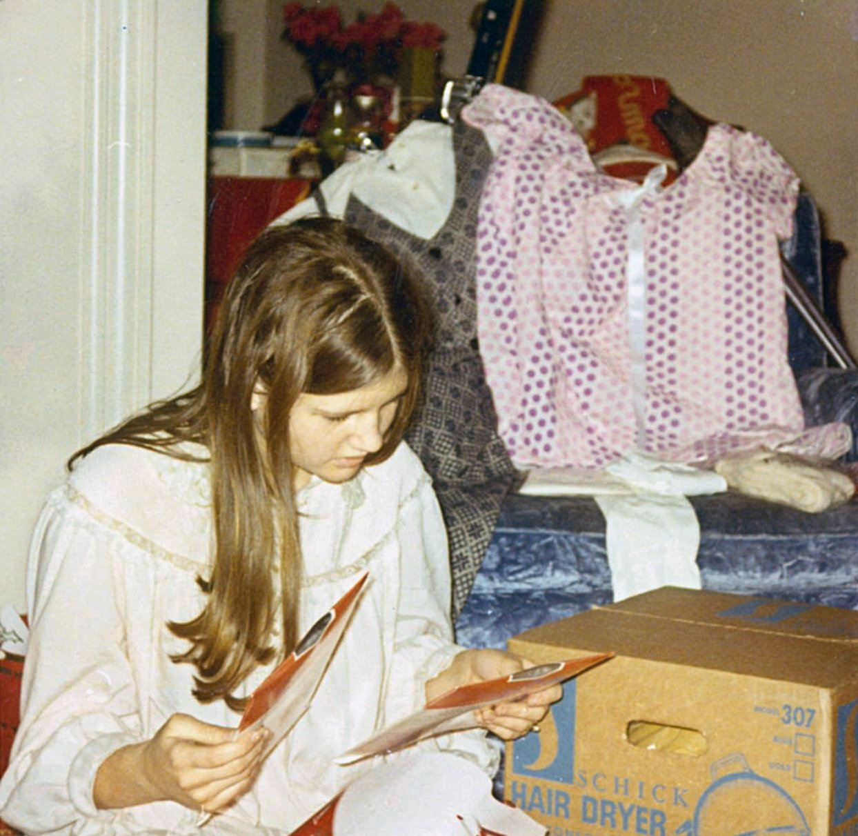 907 Nila Christmas 1970