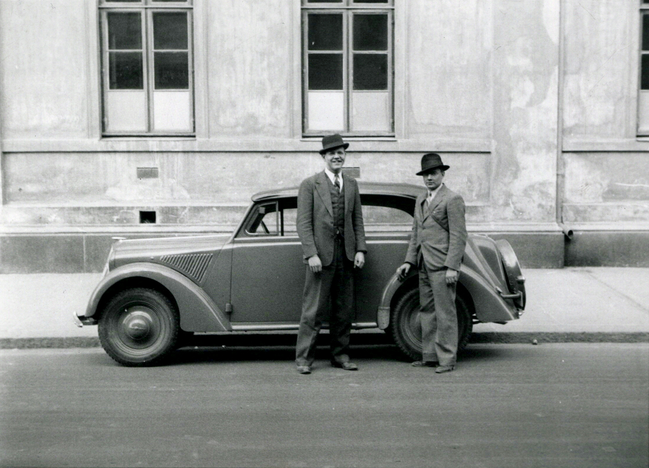 Maxfield 1939_0004_a