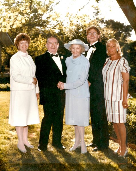 Deanna-Dean-Doris-Tracy-and-Joy-475x595