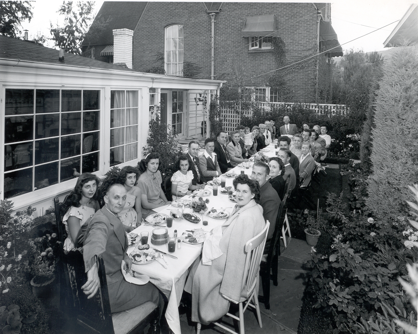 JWNixon Family Reunion 1946 GSStewarts