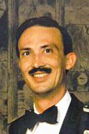 Tom Pike Headshot